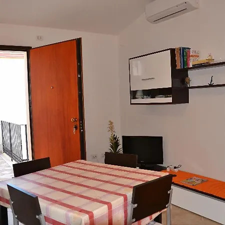 Appartement Trilo Pula